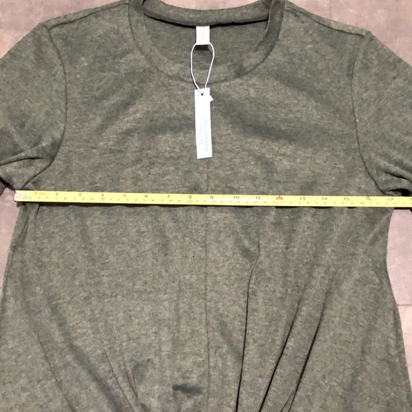 Green Long Sleeved Top - Medium - Picture 6 of 8